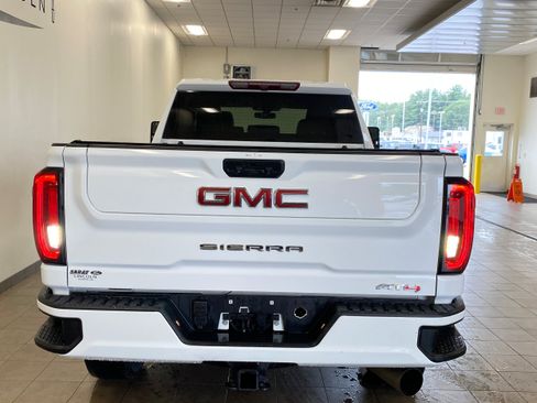 Used 2022 GMC Sierra 2500 AT4 AWD/4WD image 6
