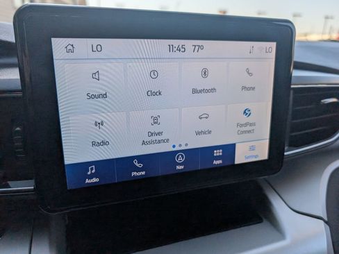 Used 2022 Ford Explorer XLT image 14