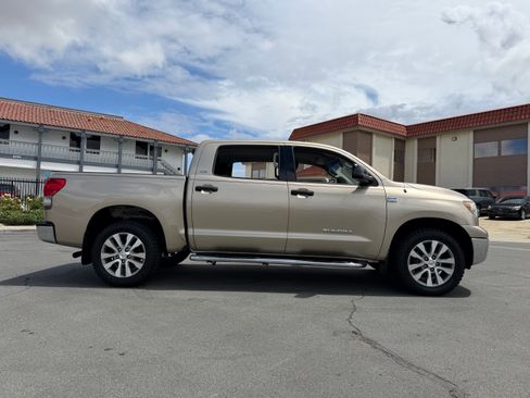 Used 2007 Toyota Tundra 4x4 CrewMax SR5 image 15
