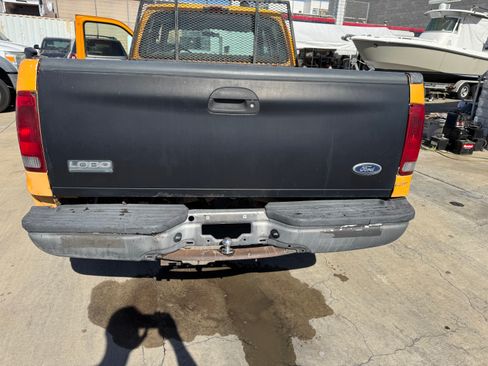 Used 2001 Ford F350 2WD Crew Cab DRW Super Duty image 6