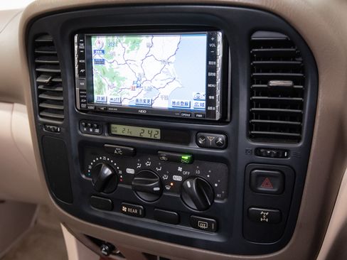 Used 1999 Toyota Land Cruiser UNAVAIL AWD/4WD image 10