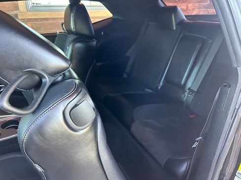 Used 2022 Dodge Challenger R/T Scat Pack RWD image 19