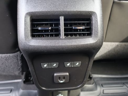 Used 2019 Chevrolet Equinox AWD Premier w/ 1LZ image 17