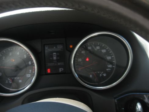 Used 2011 Jeep Grand Cherokee Laredo image 10