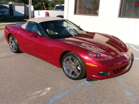 Used 2008 Chevrolet Corvette w/ Z51 Performance Package image 4