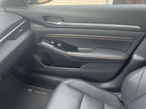 Used 2023 Nissan Altima 2.5 SR image 5