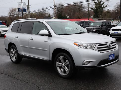 Used 2011 Toyota Highlander Limited image 10