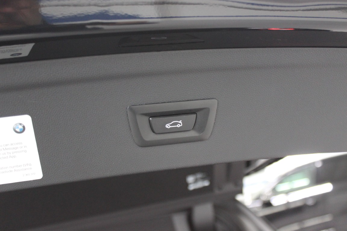 Used 2024 BMW iX M60 AWD/4WD image 39