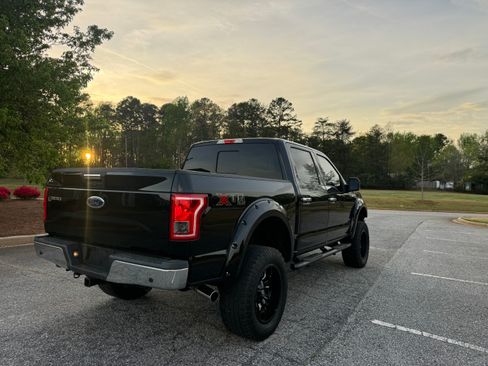 Used 2016 Ford F150 XLT image 5