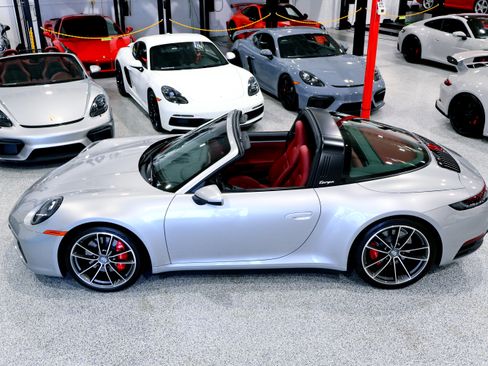 Used 2021 Porsche 911 Targa 4S AWD/4WD image 10