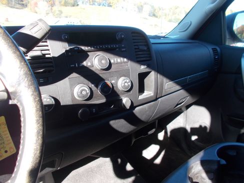 Used 2013 Chevrolet Silverado 2500 LT image 8