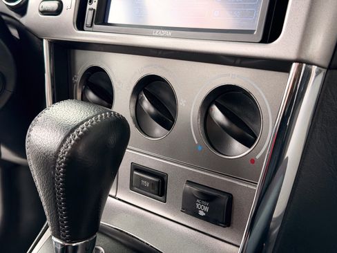 Used 2006 Toyota Matrix XR image 12