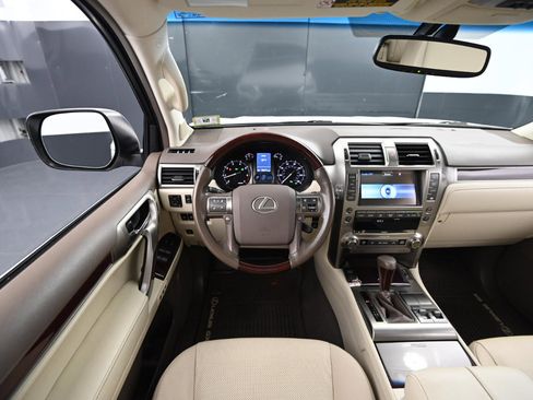 Used 2019 Lexus GX 460 Premium image 24