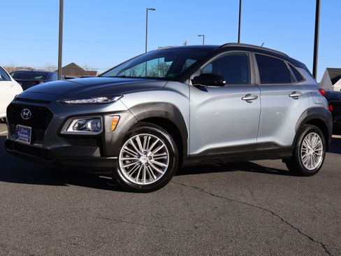Used 2018 Hyundai Kona SEL image 2