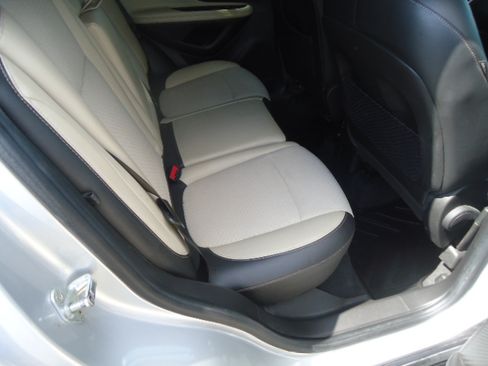 Used 2019 Buick Encore AWD Preferred image 16