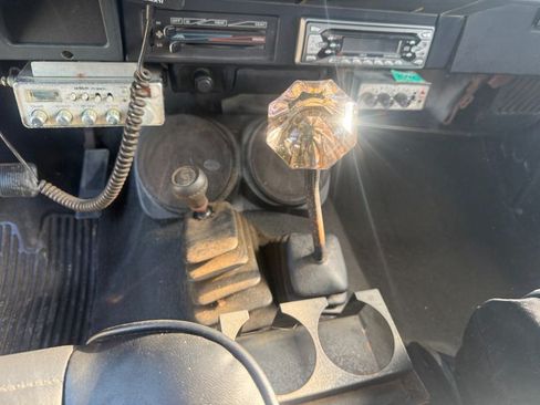 Used 1993 Jeep Wrangler 4WD image 6