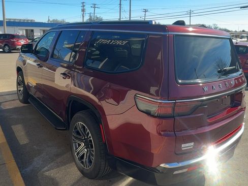 Used 2024 Jeep Wagoneer Series II image 5