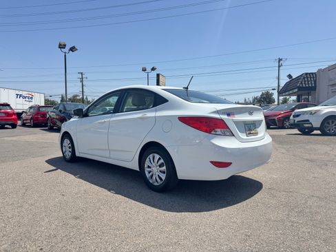 Used 2014 Hyundai Accent GLS image 4