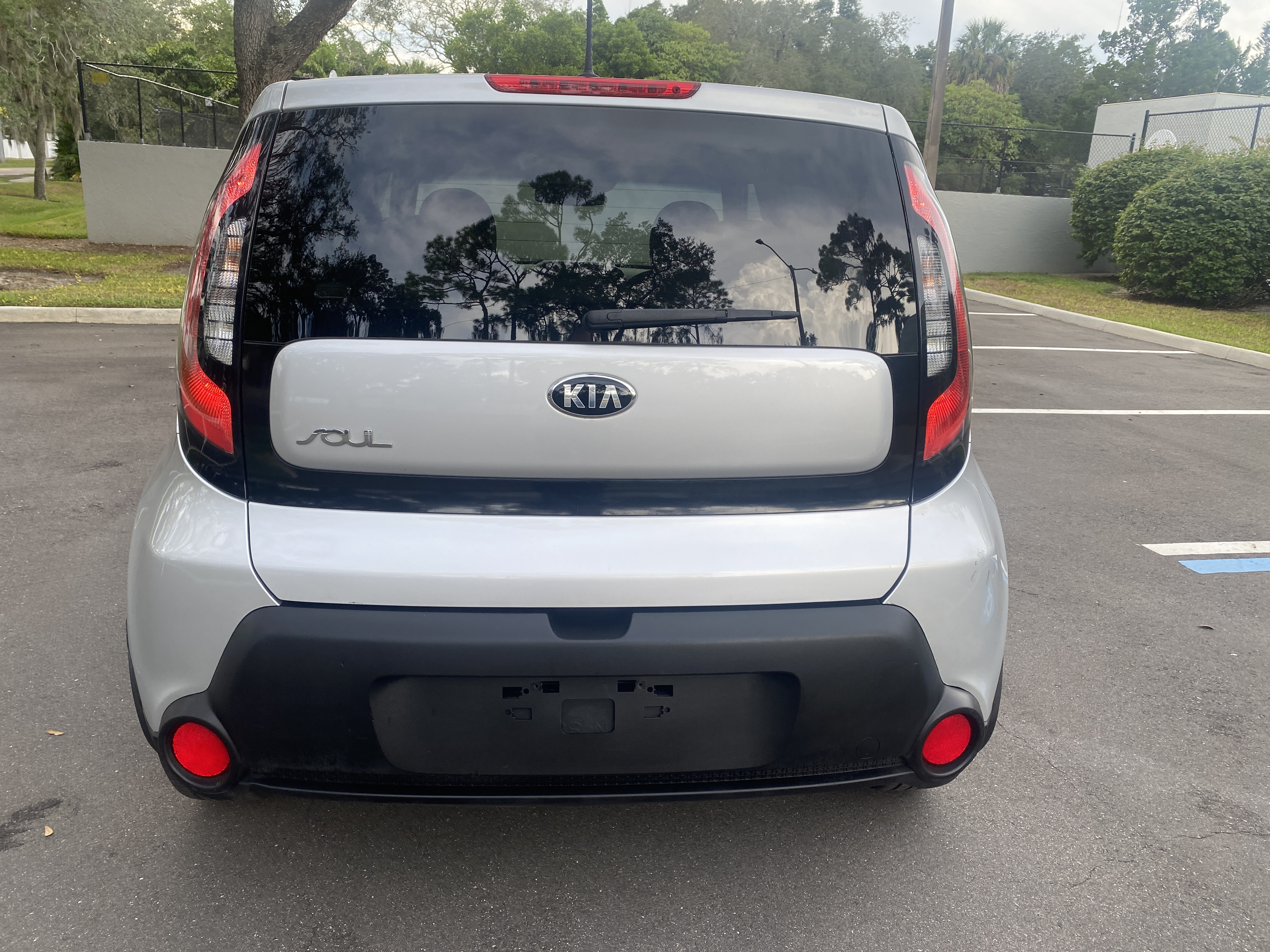 Used 2015 Kia Soul + FWD image 6