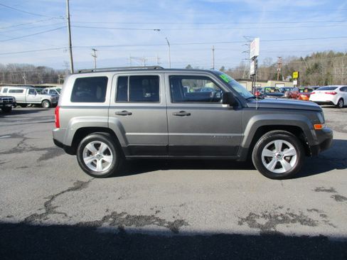 Used 2013 Jeep Patriot Sport image 5