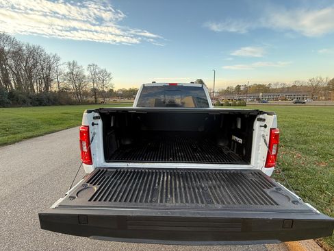 Used 2023 Ford F150 XLT image 8
