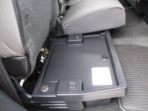 Used 2017 Toyota Tundra SR5 image 34