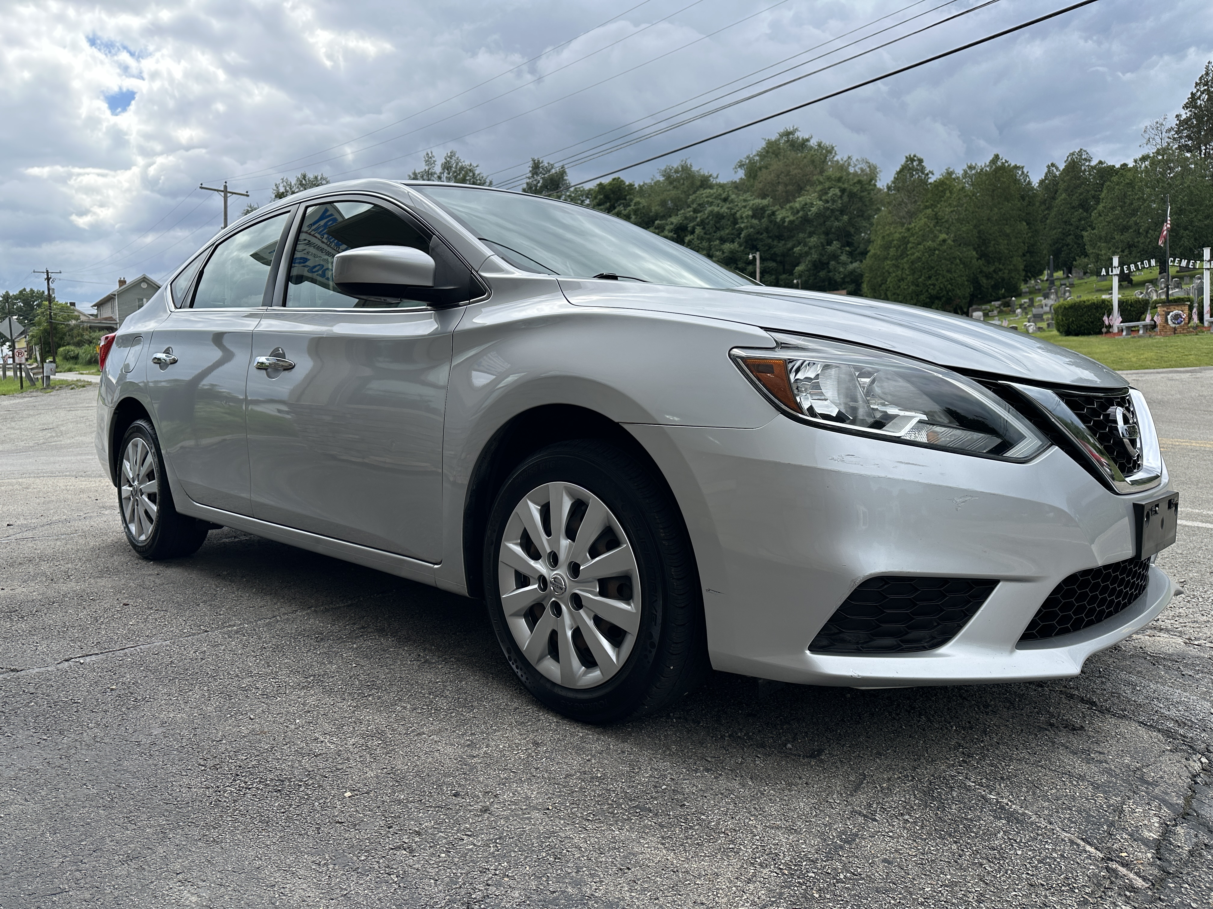 Used 2017 Nissan Sentra S FWD image 5