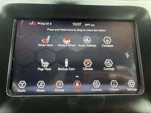 Used 2019 Jeep Cherokee Latitude Plus image 25