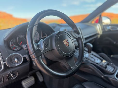 Used 2014 Porsche Cayenne GTS AWD/4WD image 13