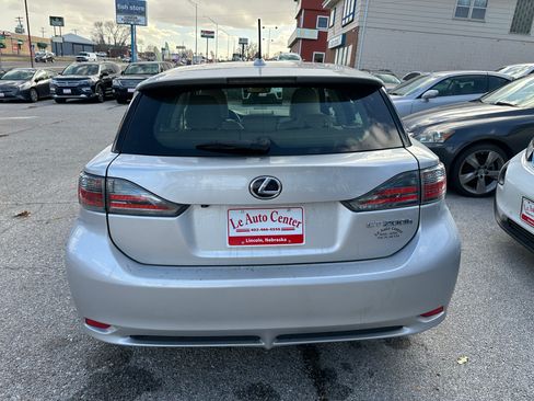 Used 2012 Lexus CT 200h Premium image 3