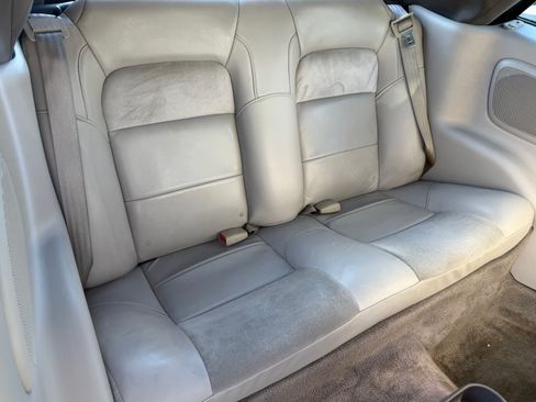 Used 2004 Chrysler Sebring Limited image 21