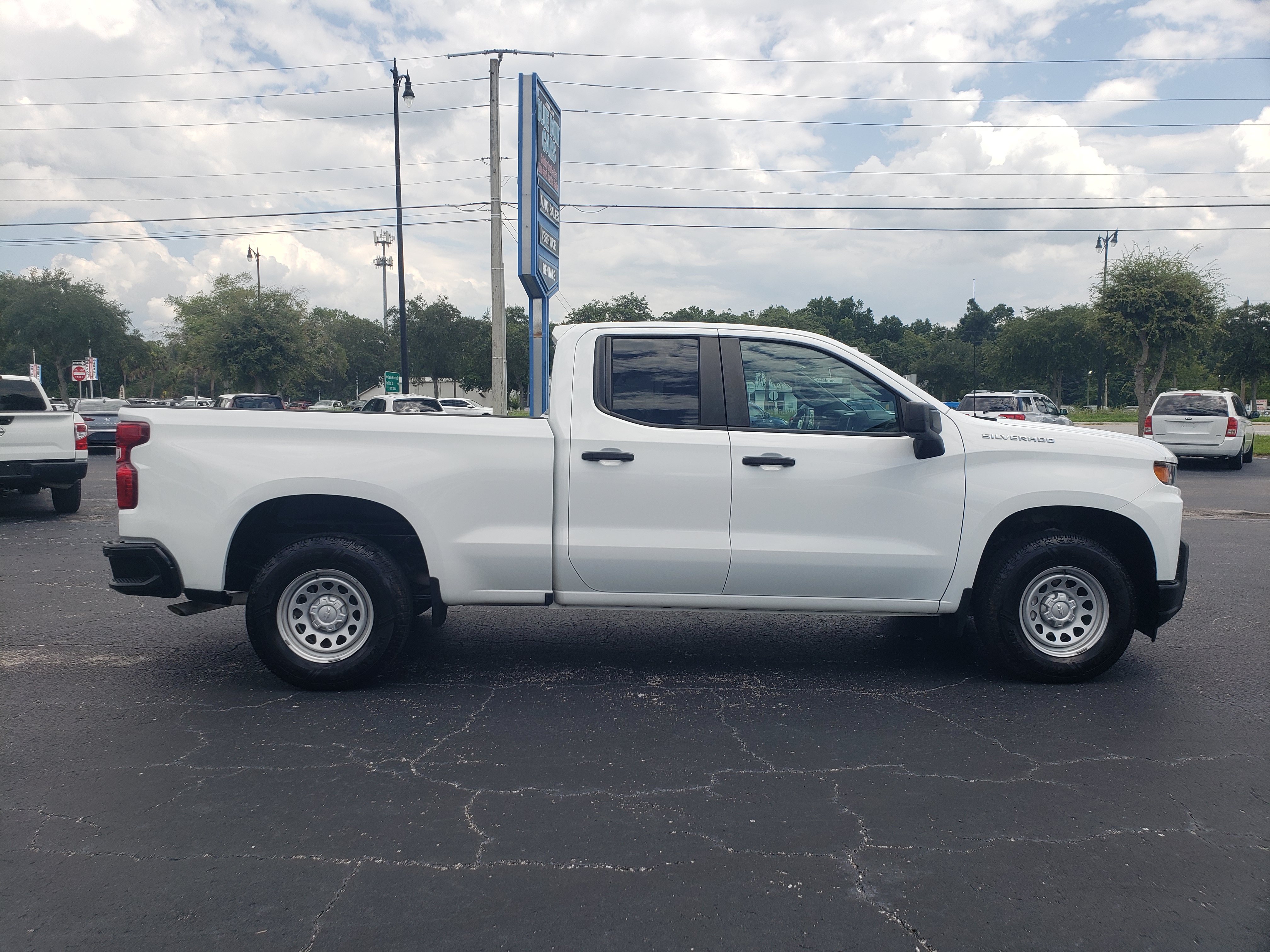 Used 2020 Chevrolet Silverado 1500 2WD Double Cab W/T image 6
