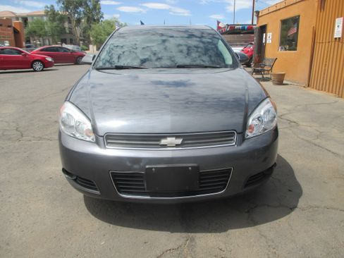 Used 2010 Chevrolet Impala LT FWD image 10