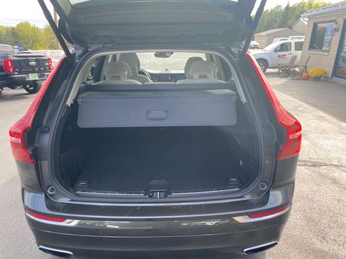 Used 2018 Volvo XC60 T8 Inscription image 7