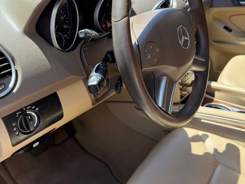 Used 2010 Mercedes-Benz ML 350 2WD image 15