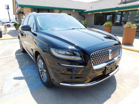 Used 2022 Lincoln Nautilus FWD image 1