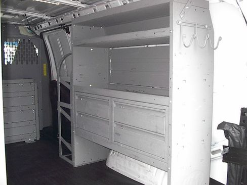 Used 2021 Chevrolet Express 3500 image 21