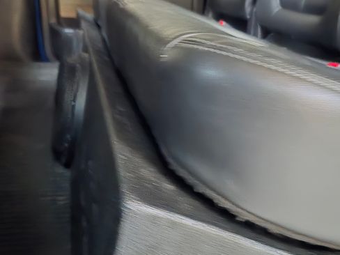 Used 2011 Ford F150 FX4 image 10