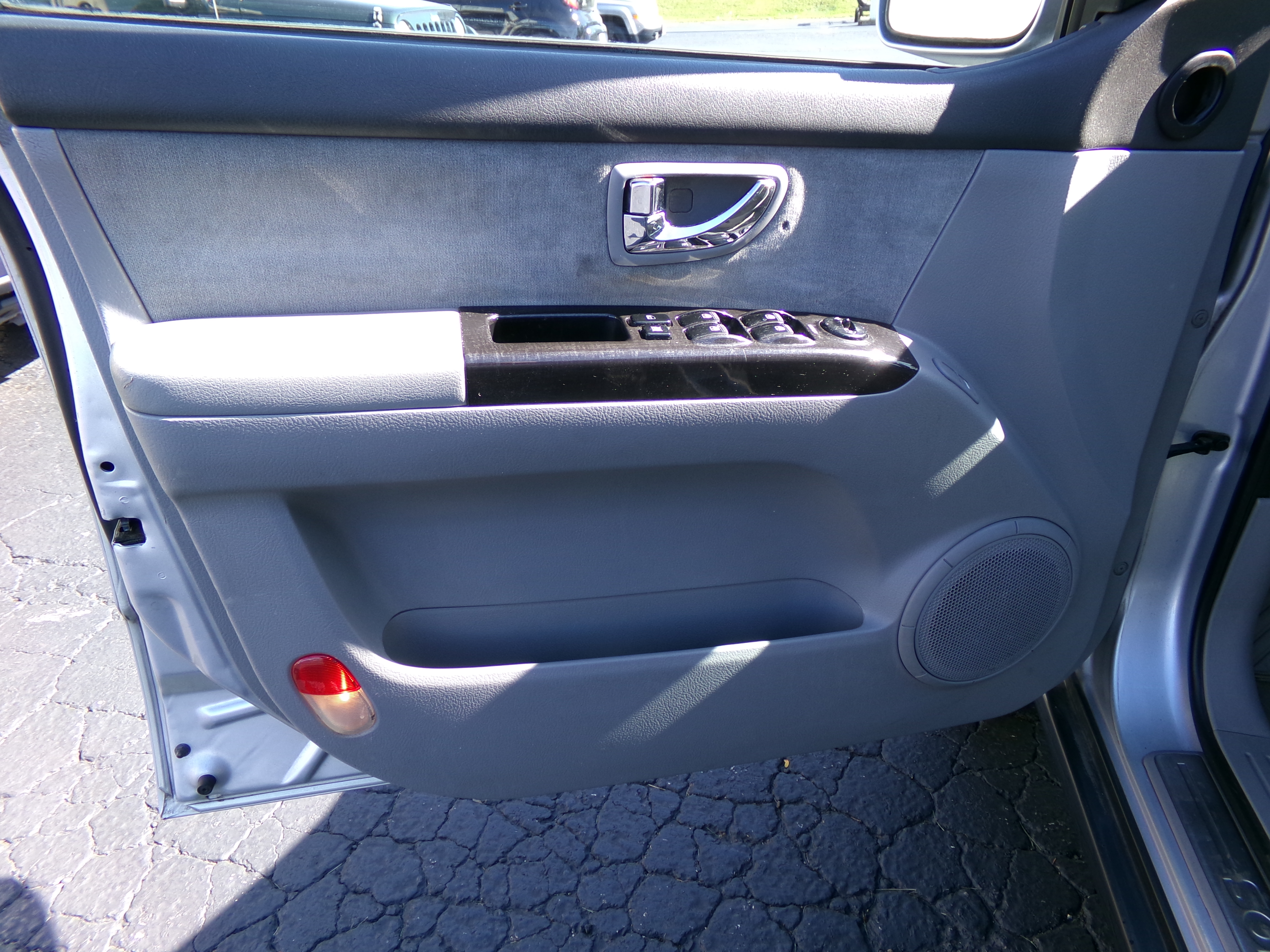 Used 2007 Kia Sorento 4WD image 16