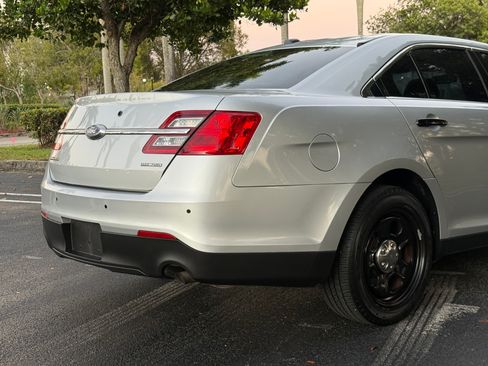 Used 2016 Ford Taurus image 46