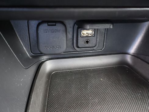 Used 2015 MAZDA MAZDA3 i SV image 22