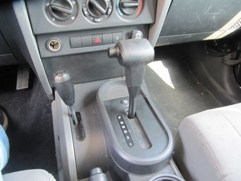 Used 2008 Jeep Wrangler Unlimited Sahara image 14