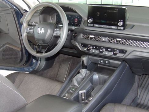 Used 2024 Honda Accord EX image 22