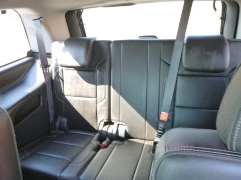 Used 2018 GMC Yukon Denali image 20