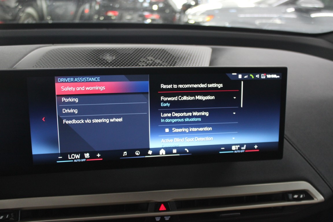 Used 2024 BMW iX M60 AWD/4WD image 21