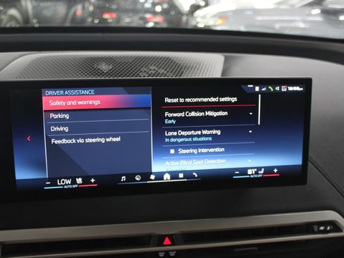 Used 2024 BMW iX M60 AWD/4WD image 21