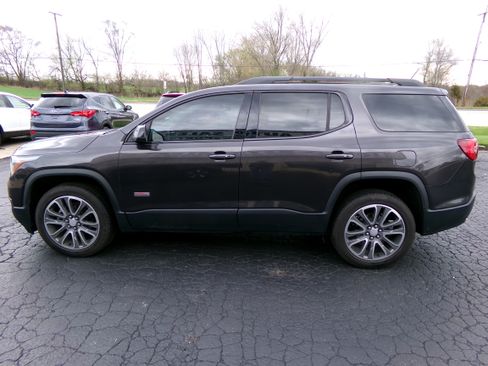 Used 2017 GMC Acadia All Terrain image 2