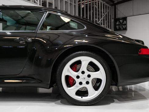 Used 1998 Porsche 911 Carrera 4S Coupe AWD/4WD image 11
