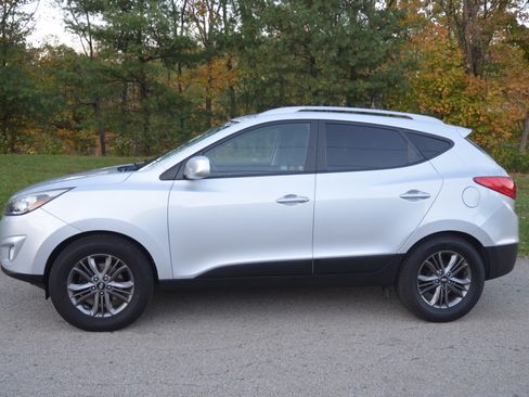 Used 2014 Hyundai Tucson SE image 1