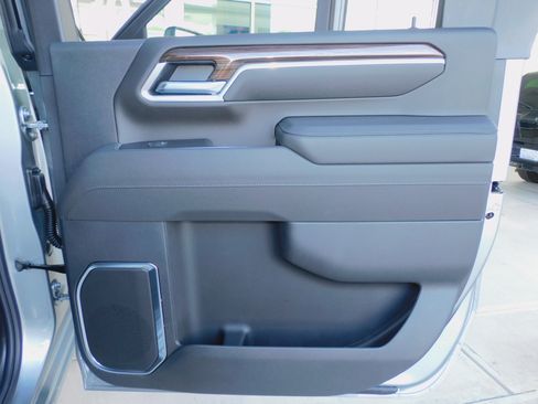 New 2026 Chevrolet Silverado 3500 4x4 Crew Cab LT image 30